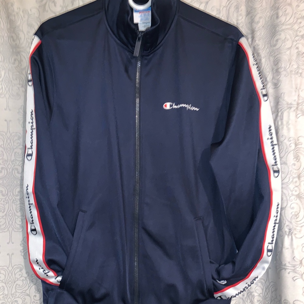 Champion full zip light jacket Mens medium